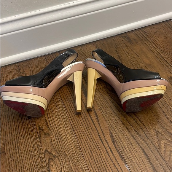 Christian Louboutins sling back pumps - Picture 3 of 3